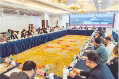 但均以“拷打实善美”为焦点